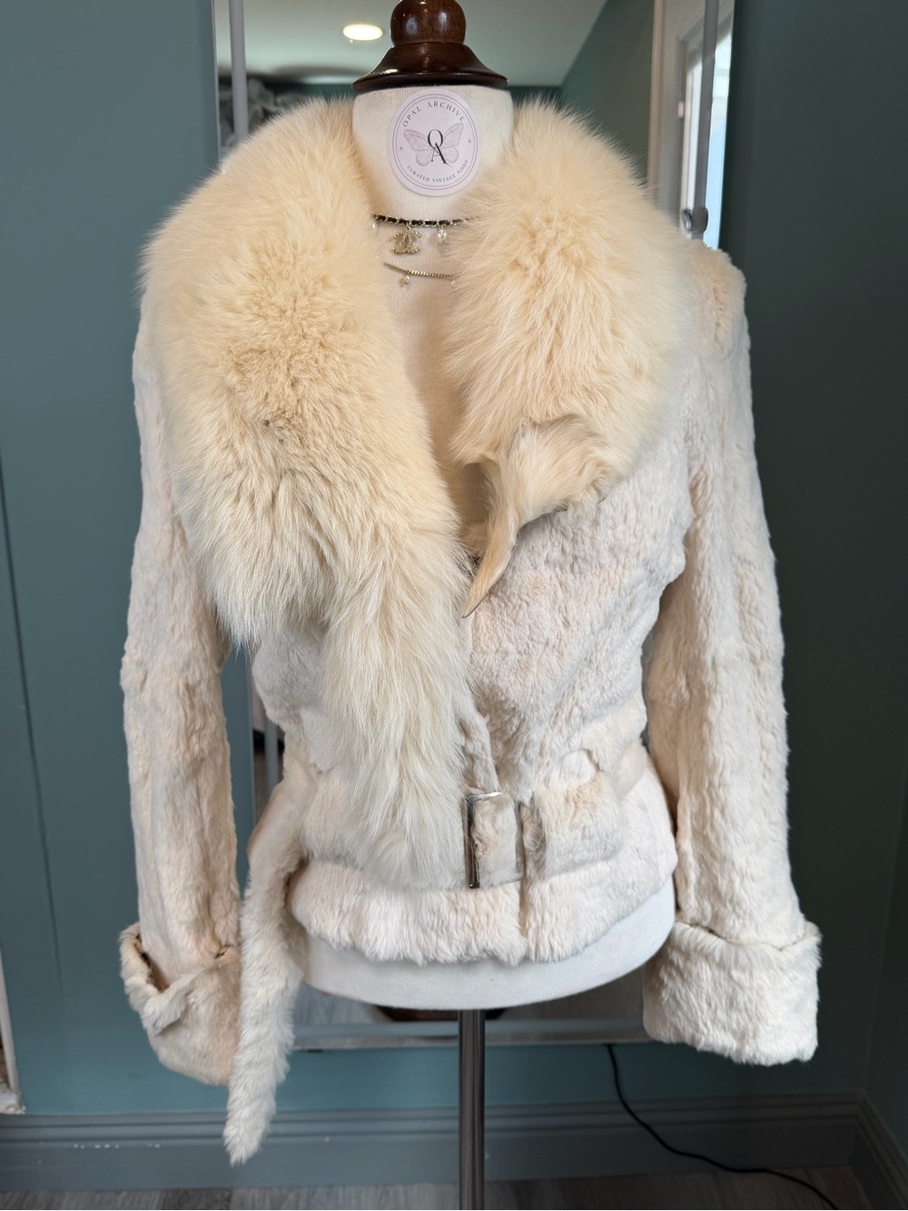 Vintage Ivory Fox Fur Collar Rabbit Fur Belted Jacket XS/S